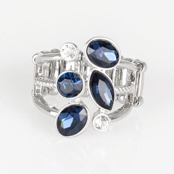 Metro Mingle - Blue stretchy Ring - Picture 2 of 2